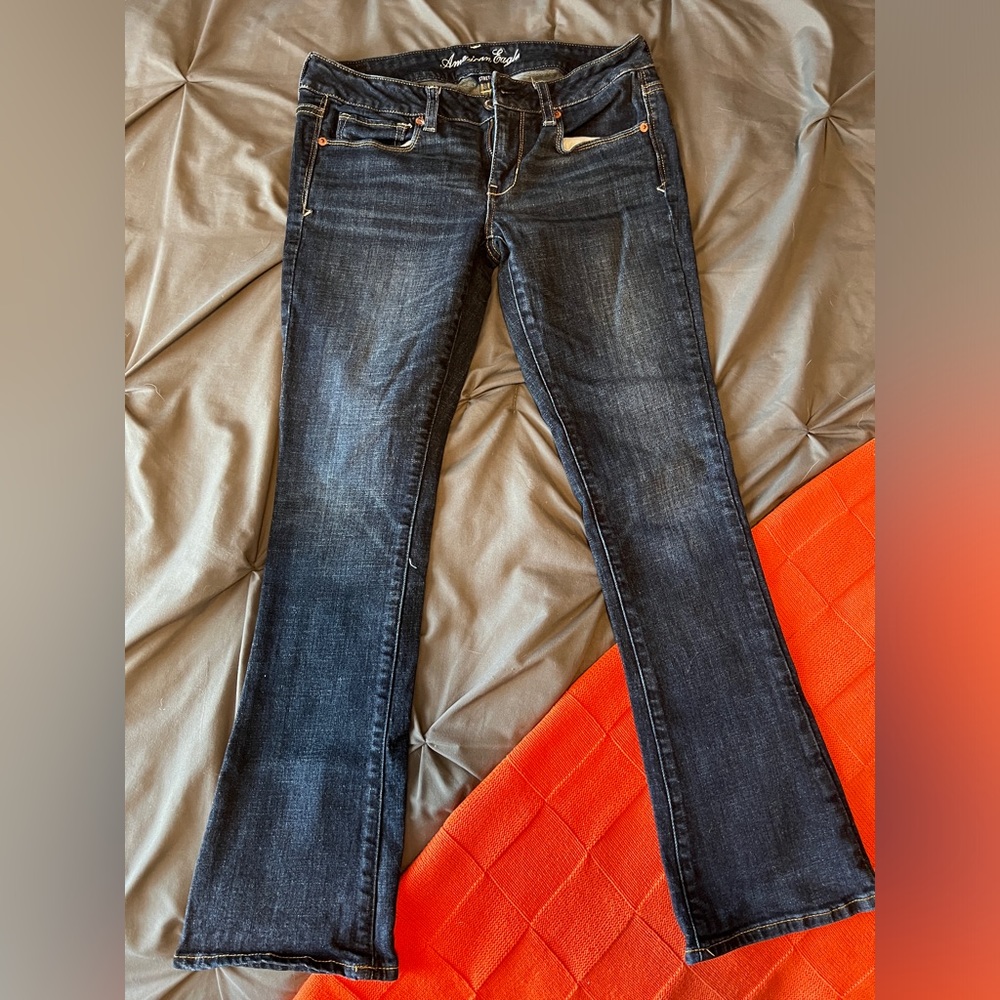 American Eagle kickboot Jeans